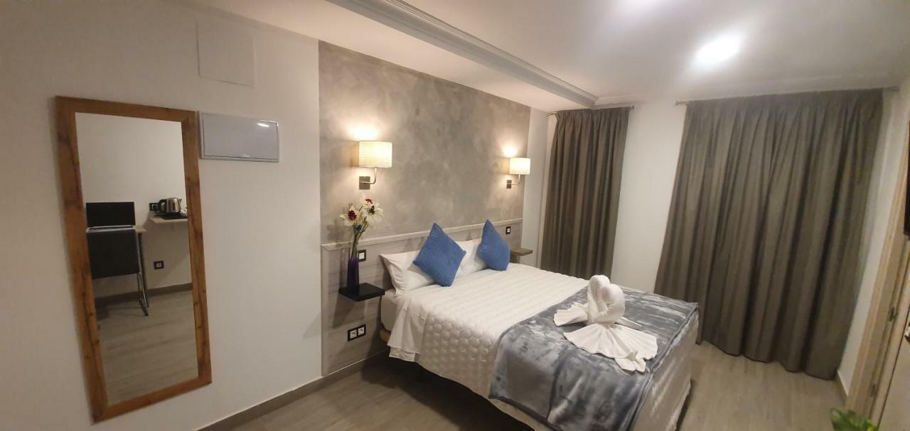 Atocha28 Hotel Madrid Kültér fotó